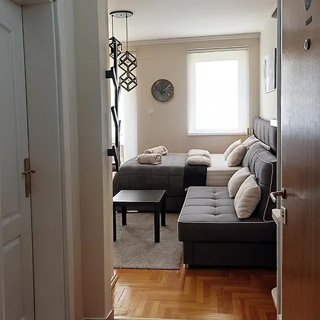 Galaktik Centar Apatin